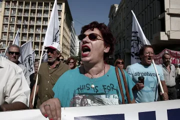 Чистка в гръцката полиция заради убития рапър