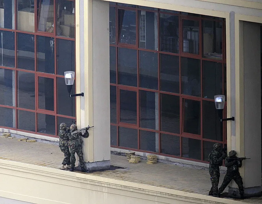 Кенийският президент обяви край на кризата в Найроби