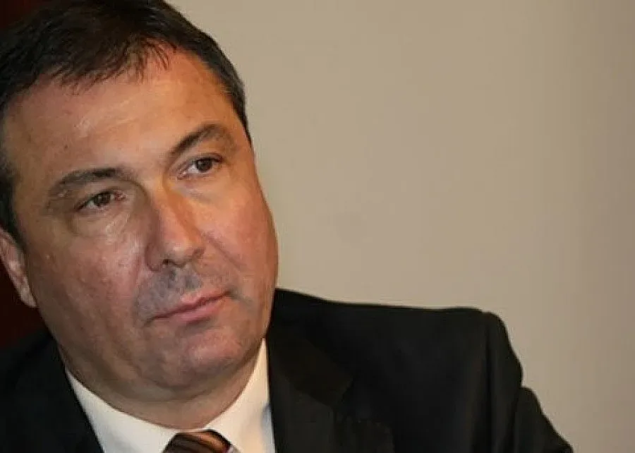 Кмет отказва да бутне 585 незаконни бараки