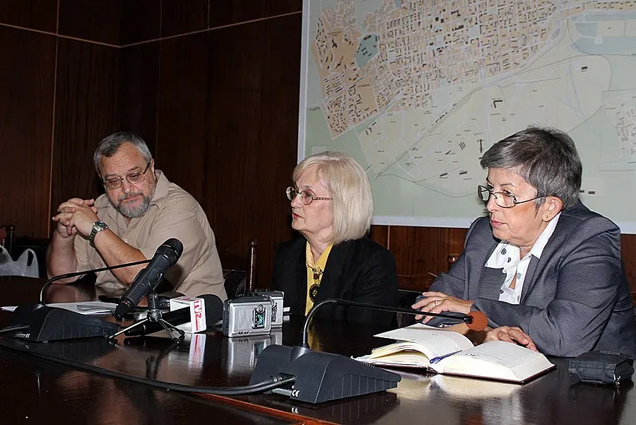 Възстановяват литературния музей в Града на липите