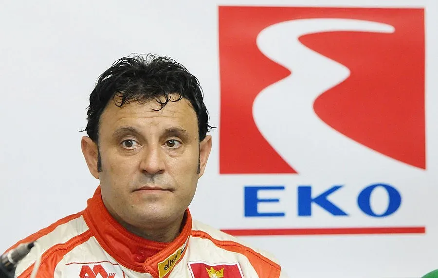 Илия Царски потроши кола на съперник