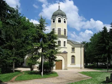 Четвърт милион за опожарен храм