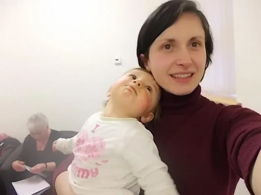 Ели търси 10 000 паунда, за да си върне Меган