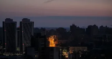 Цяла нощ взривове в Киев при бясна руска атака с дронове