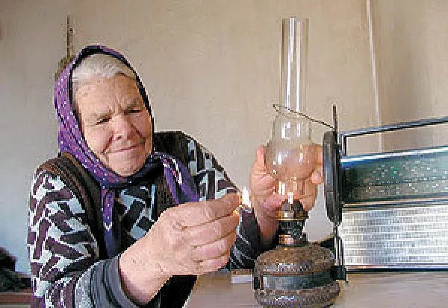 Зависимо от тока село чества на тъмно Деня на Независимостта