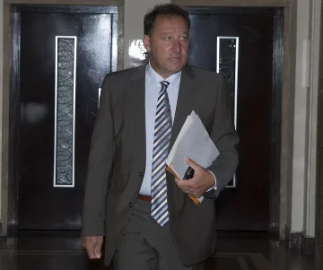 Връщат привилегиите за пенсии на военните