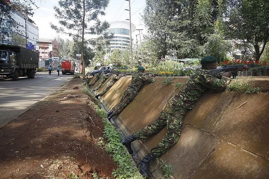 Минимум 22-ма загинали при нападението в мола в Найроби