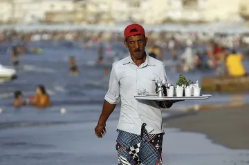 Подслаждат със злато чай в Дубай