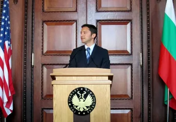 Вигенин: Отношенията ни със САЩ се развиват стабилно