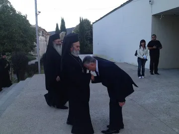 Свещеници и експерти в дисуксия за религия и култове