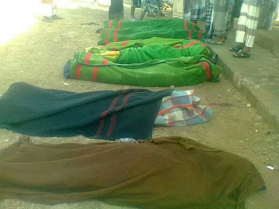 Над 40 полицаи и войници са загинали при атаки в Йемен