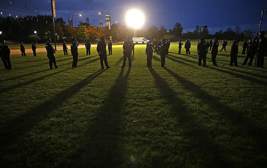 11 ранени и дете в критично състояние при стрелба в Чикаго