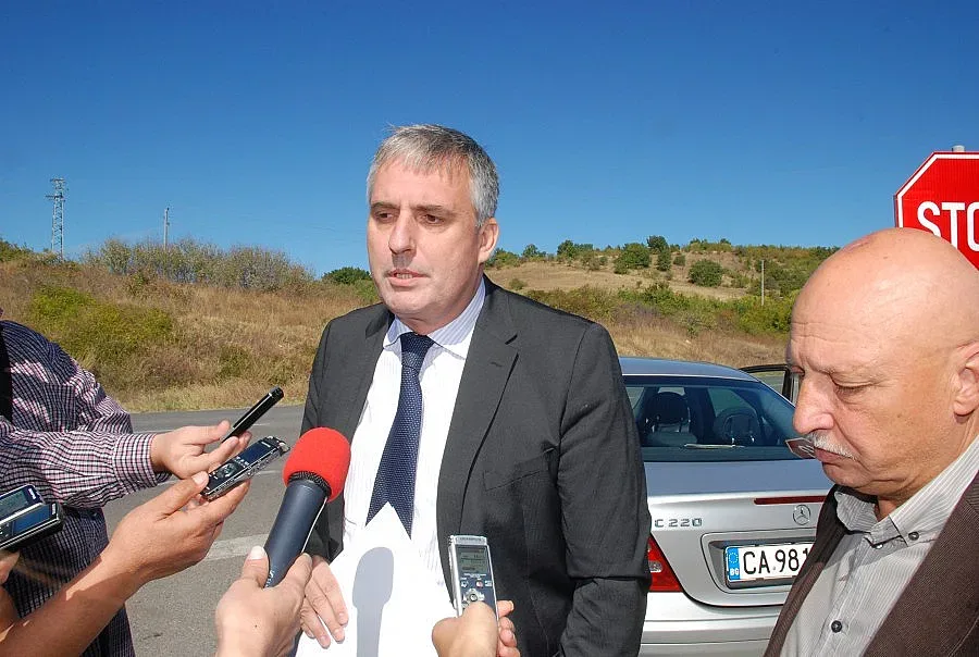 Калфин: Бежанците в България са проблем за целия ЕС