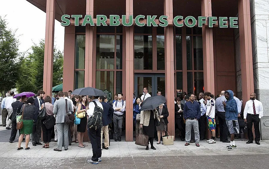 Старбъкс помоли клиентите си да не идват въоръжени