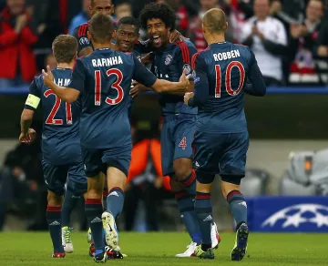 ВИДЕО: Байерн и Сити мачкат, Миланов с четвърт час в Мюнхен