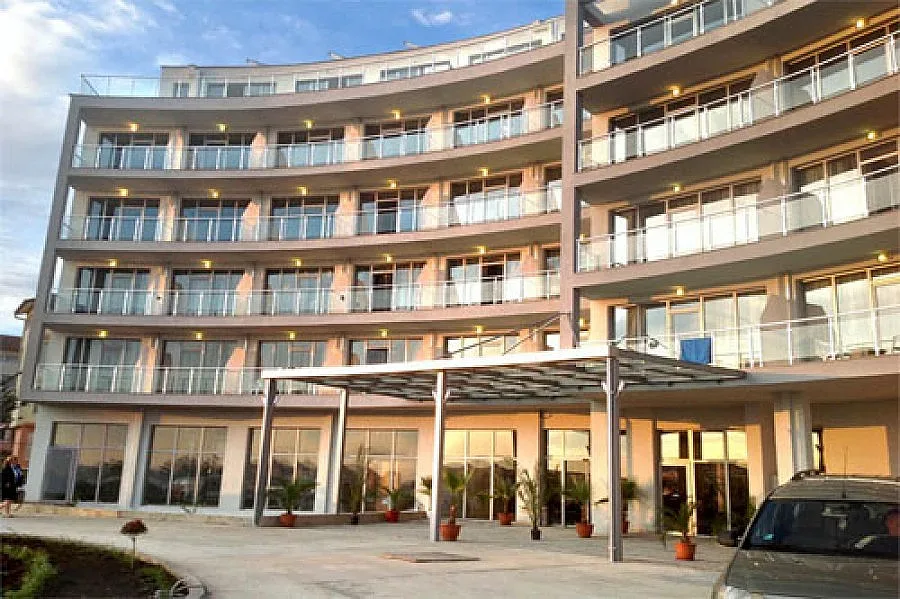 Затварят хотел на ексдепутат заради рускиня