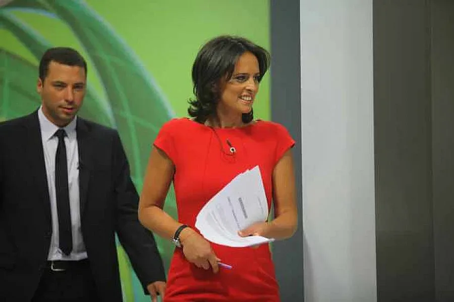 БХК иска разследване за палежа на колата на Шикерова