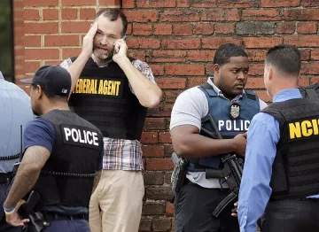 Кървава баня в щаб на US флота