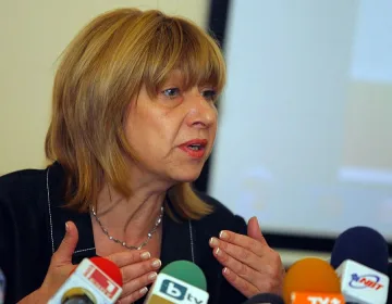Клисарова с послания на Брайл за 150 деца