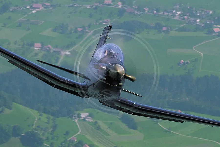 Армията дава 17 млн. лв. за ремонт на учебни самолети