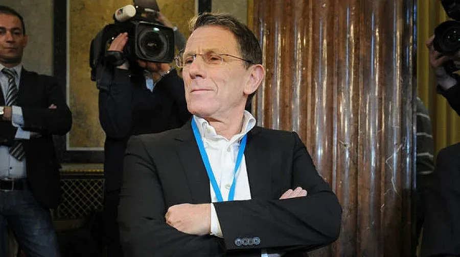 Осъдиха Хохегер на две години и половина затвор