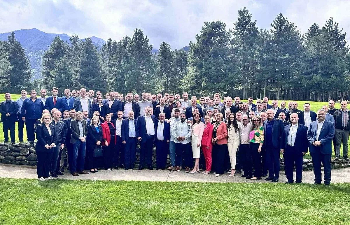 Делян Пеевски към актива: ДПС - Ново начало ще работи за хората, заедно с хората