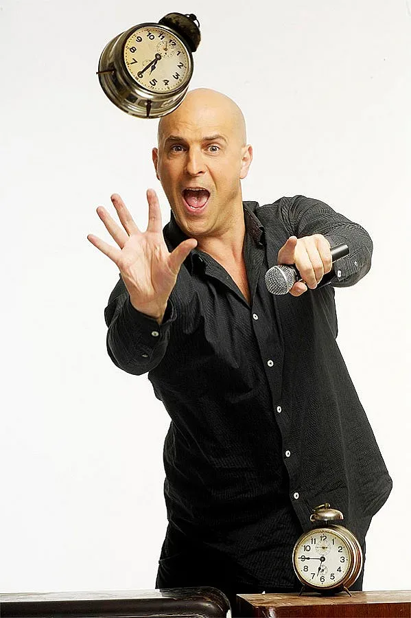 Део плаче за Лора