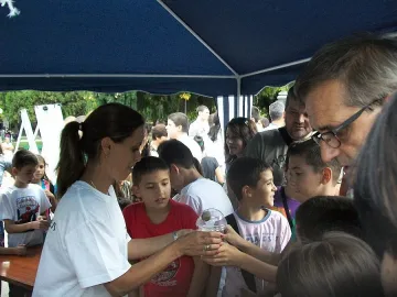 Семейство спечели състезание с охлюви в Стара Загора