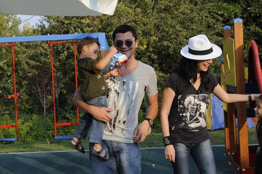 Жени Калканджиева и съпругът й се събраха за РД на малкия