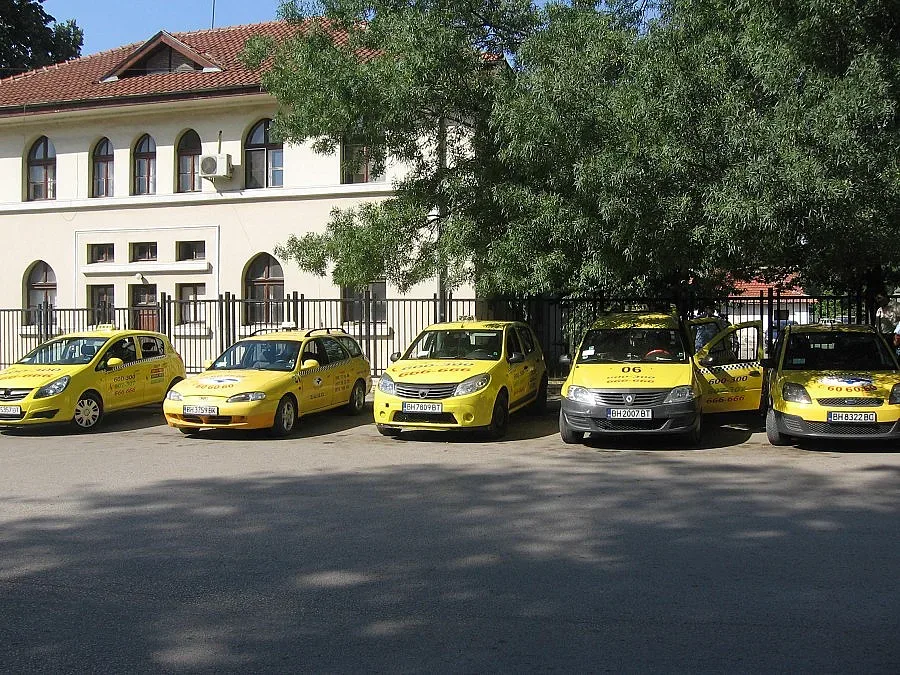 Пребориха 40 нелегални таксита във Видин