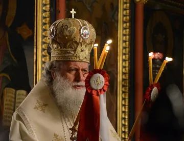 Патриарх Неофит отива при Вселенския патриарх