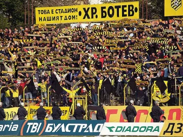 Агитките изпушиха, извадиха томахавките