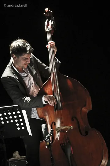 Петър Славов младши свири с Куинси Джоунс 