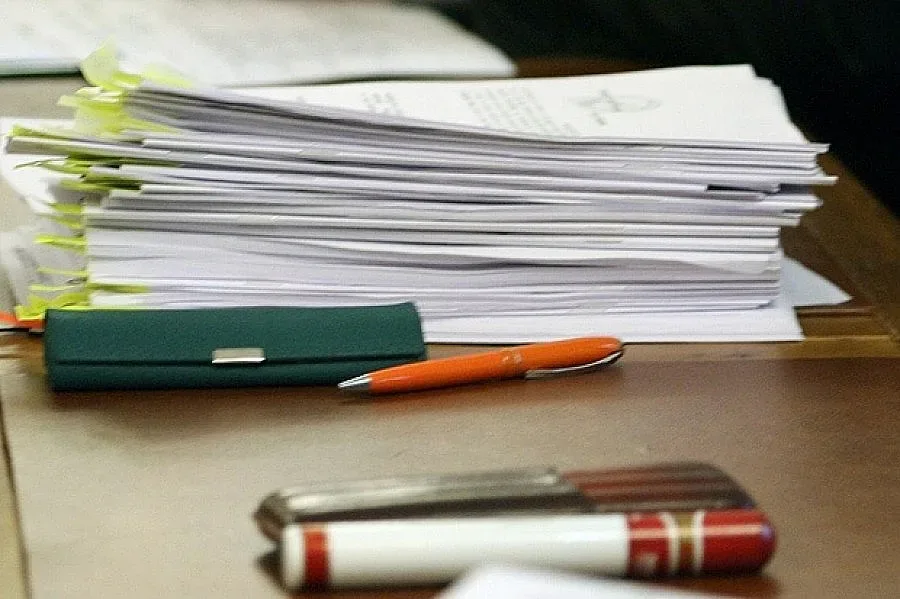 Частна фирма надписвала в европроект за квалификация на чиновници