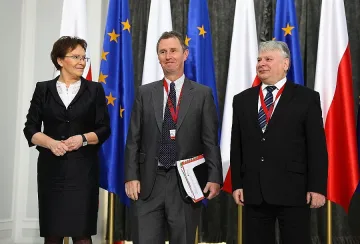 Депутат насилник хвърли оставка