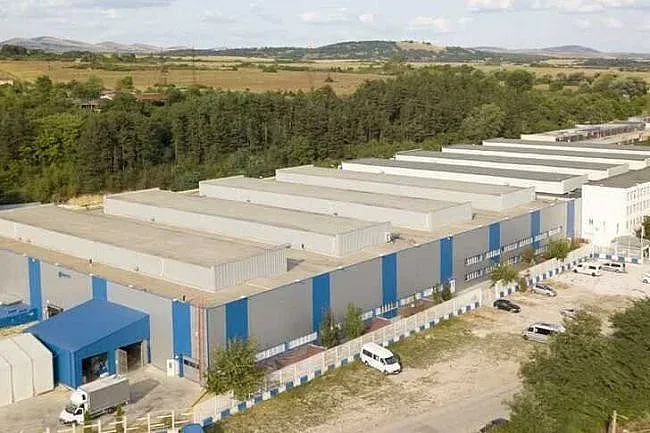 Голям завод затваря врати. Хиляди българи без работа, един град в ужас