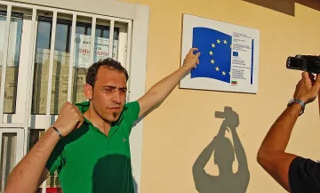 Настаняват бежанците в общински сгради