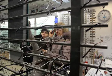 Преглеждат очите на 1000 деца безплатно