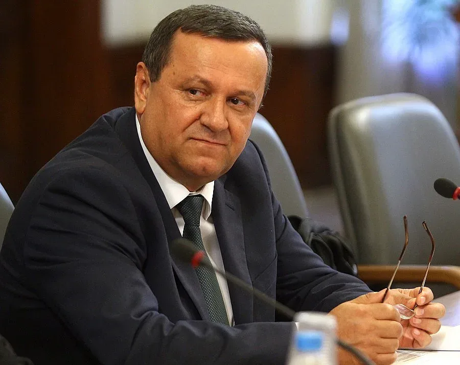 Промени в плана по заетостта осигуряват нови 300 места