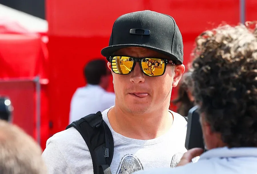 Кими Райконен отново ще кара за Ферари