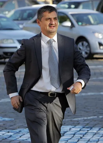 Имало е комисии за политически рекет