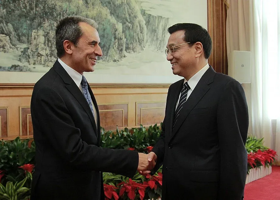 Ли Къцян идва в България