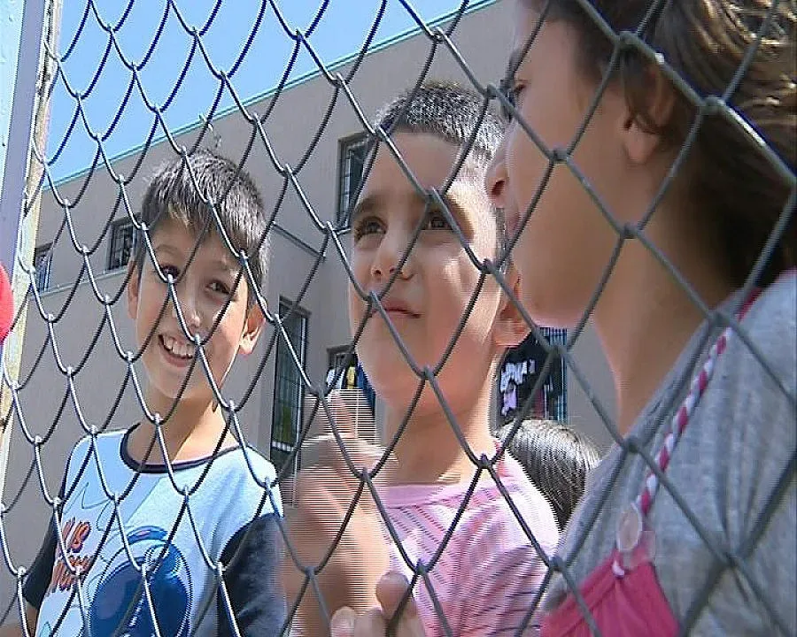 В Бургас откриха три пункта за бежанци