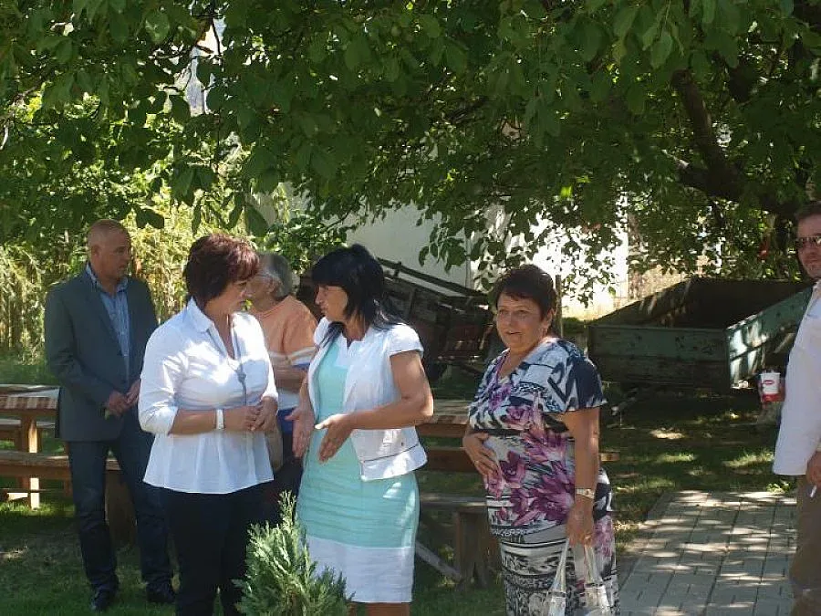 Корнелия Нинова на празника на Симитли