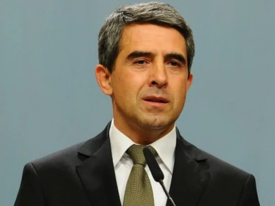 Плевнелиев поздрави писателите