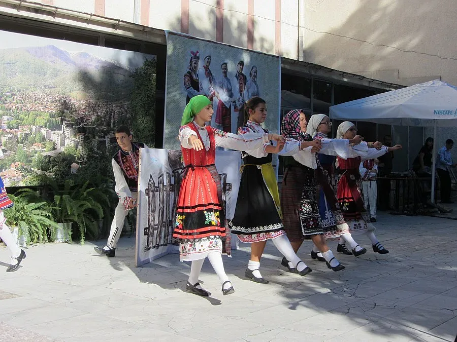 Северозапада пее и танцува в Берковица