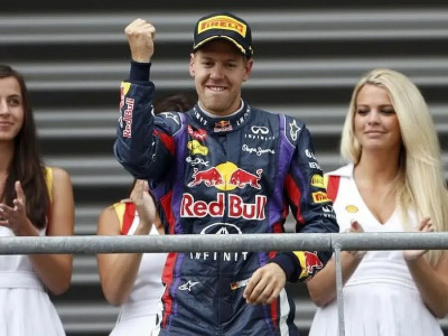 Фетел тръгва първи на "Монца"