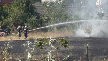 Огромен пожар гори край Симитли