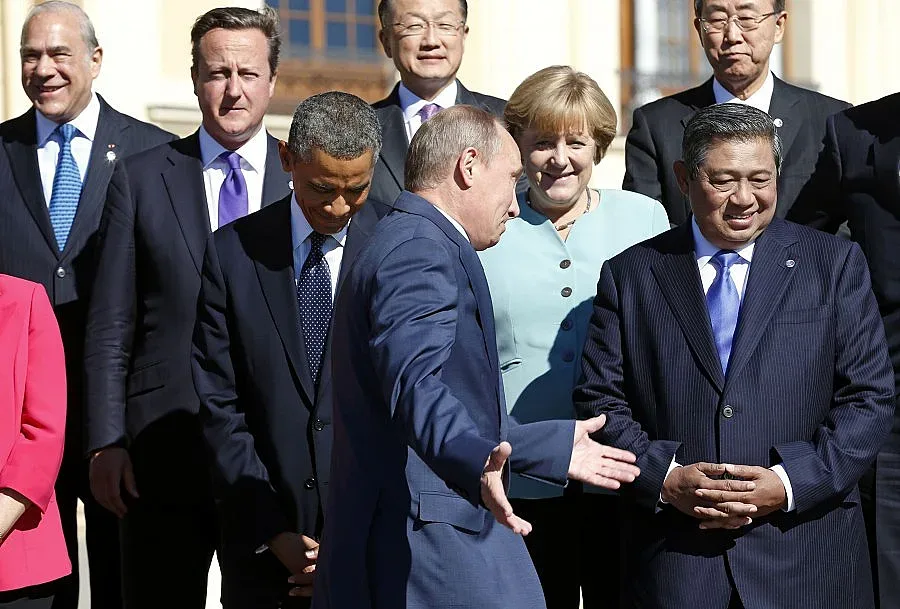 Меркел и Камерън се успаха заради Путин