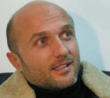 Жоро Тошев вниква в тайните на "Цирк дьо Солей"